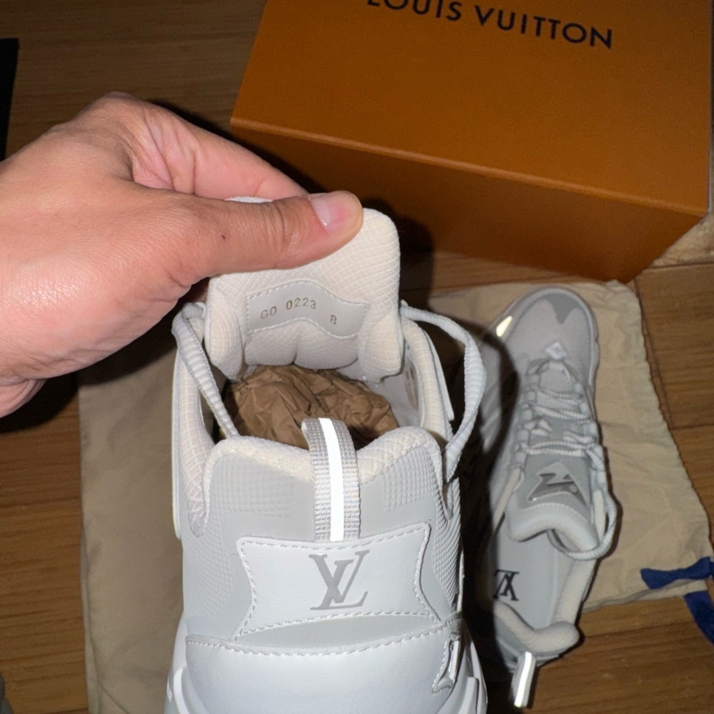 Louis Vuitton Light Gray Sneakers - Picture 7 of 7